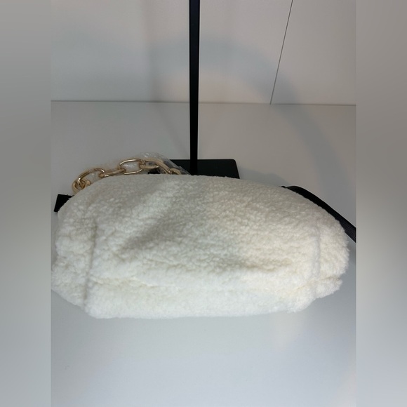 Chic White Chain Shoulder& Crossbody Bag - Picture 6 of 7